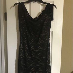 Black sleeveless dress